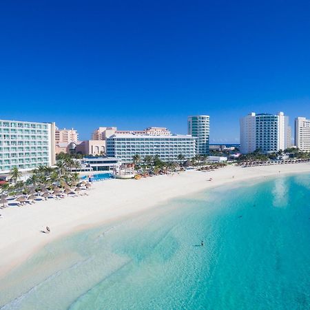 Krystal Cancún Exterior foto